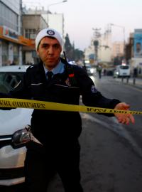 Turecký policista v Istanbulu. (Ilustrační foto)