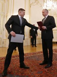 Odcházející premiér Robert Fico přinesl prezidentovi Andreji Kiskovi svoji rezignaci