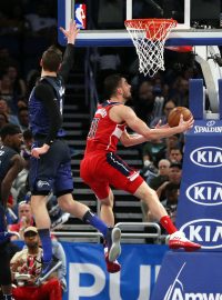 Tomáš Satoranský při zápase NBA
