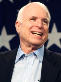 Senátor John McCain a bývalá guvernérka Aljašky  Sarah Palinová na snímku v roce 2010.