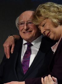 Staronový irský prezident Michael Higgins s chotí Sabinou