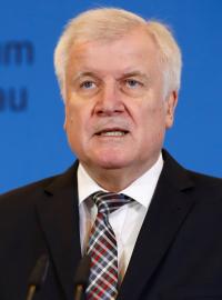 Německý ministr vnitra Horst Seehofer