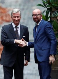 Belgický král Philippe a premiér Charles Michel.