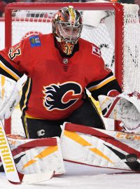 David Rittich od San Jose pětkrát inkasoval, přesto vydržel v bráně do konce a slavil výhru Calgary