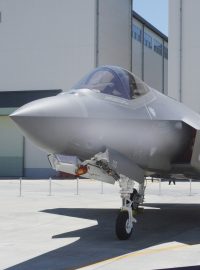 Letoun americké výroby F-35 Lightning II