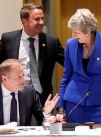 Německá kancléřka Angela Merkelová, britská premiérka Theresa Mayová, předseda Evropské rady Donald Tusk a lucemburský premiér Xavier Bettel na středečním summitu Evropské unie k brexitu.