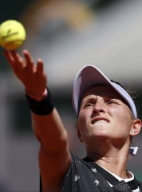 Markéta Vondroušová při svém čtvrtém zápase na Roland Garros.