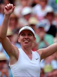 Simona Halepová se stala první finalistkou tenisového Wimbledonu