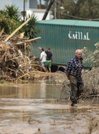 V centrální části ostrova bouře podle náměstka ministra pro civilní ochranu napáchala obrovské škody