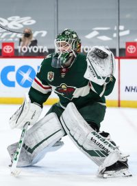 Hokejisté Minnesoty ukončili šestizápasovou vítěznou sérii Vegas a po domácí výhře 2:0 se v Západní divizi NHL posunuli na třetí místo. Brankář Wild Kaapo Kähkönen chytil všech 26 střel hráčů Vegas a poprvé v NHL neinkasoval