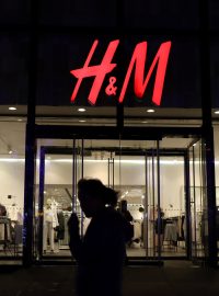 Obchodní řetězec s oblečením H&amp;M v Pekingu