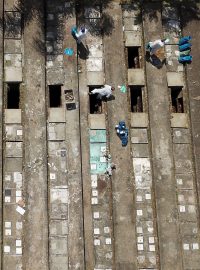 Sao Paulo tento týden urychlilo vyprazdňování několik let starých hrobů