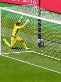 Skotský brankář David Marshall gólu nezabránil