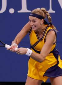 Dvojnásobná vítězka Wimbledonu Petra Kvitová potřebovala v první kole jen hodinu a minutu, aby porazila Slovinku Polonu Hercogovou 6:1 a 6:2
