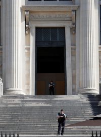 Pařížský Justiční palác, ve kterém se koná soudní proces.