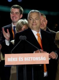 Maďarský ministr Viktor Orbán po oznámení částečných výsledků voleb