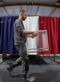 Začaly francouzské prezidentské volby