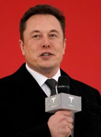 Musk uzavřel dohodu o koupi Twitteru za 44 miliard dolarů (přes bilion korun) minulý měsíc