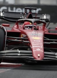 Charles Leclerc jede kvalifikaci na Velkou cenu Monaka