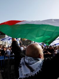 Pochod židovských nacionalistů Jeruzalémem provázejí střety s Palestinci a izraelskou policií