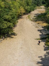 Se suchem se potýká i severní Itálie. V oblasti Turína vyschla například řeka Sangone