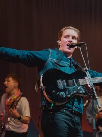 Britský zpěvák George Ezra