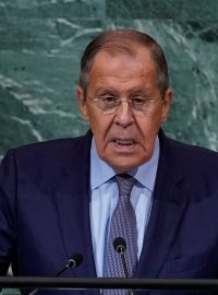 Ruský ministr zahraničí Sergej Lavrov v sobotním projevu před Valným shromážděním OSN obvinil Západ, že se snaží zničit a rozdělit Rusko