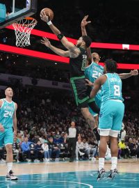 Jayson Tatum poprvé v sezoně překonal 50 bodů, když si jich proti Charlotte připsal 51