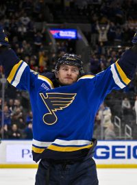 Jakub Vrána vstřelil za St. Louis Blues vítězný gól v prodloužení nad Vancouverem