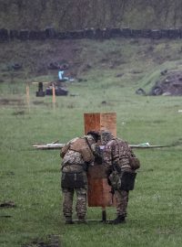 Ukrajina hlásí, že v noci sestřelila osm z 12 ruských dronů