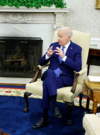 Americký prezident a švédský premiér se setkali před summitem NATO ve Vilniusu