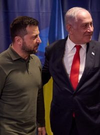 Volodymyr Zelenskyj a Benjamin Netanjahu v roce 2023