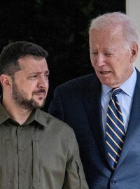 Volodymyr Zelenskyj a Joe Biden při návštěvě ukrajinského prezidenta v Bílém domě v září 2023