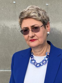 Olana Lungescuová, v letech 2010-2023 mluvčí NATO
