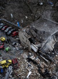 Následky ruského raketového útoku na Kyjev