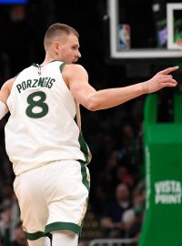 Kristaps Porzingis si připsal 25 bodů