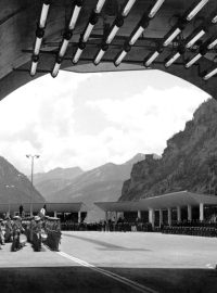 Slavnostní otevření tunelu v roce 1965