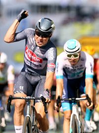 Jasper Philipsen vítězí v 16. etapě Tour de France