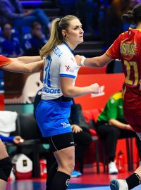 Alena Stellnerová (v dresu s číslem 31) v jednom z reprezentačních zápasů.