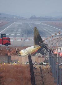 Jižní Korea ukončila prohledávání místa letecké nehody, při které zemřelo 179 ze 181 lidí na palubě