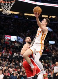 Basketbalista Vít Krejčí v duelu proti Los Angeles zaznamenal tři trojky, prohru ale neodvrátil