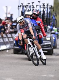Nizozemský cyklista Mathieu van der Poel ovládl jarní cyklistickou klasiku Paříž-Roubaix