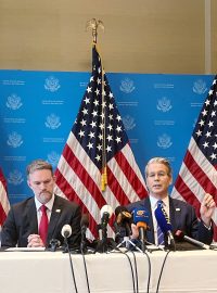 Americký ministr financí Scott Bessent a obchodní zmocněnec americké vlády Jamieson Greer po schůzce se zástupci Číny