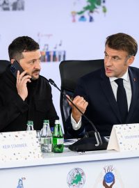 Zleva britský premiér Keir Starmer, ukrajinský prezident Volodymyr Zelenskyj a francouzský prezident Emmanuel Macron (ilustrační foto)