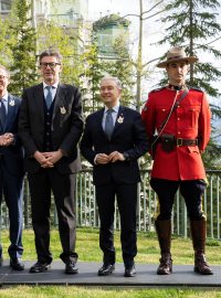 Guvernér italské centrální banky Fabio Panetta, guvernér kanadské centrální banky Tiff Macklem, italský ministr financí Giancarlo Giorgetti a kanadský ministr financí François-Philippe Champagne na zasedání ministrů financí a guvernérů centrálních bank zemí G7 v Banffu v kanadské Albertě.