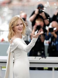 Aňa Geislerová během fotografování filmu Karavana v soutěži v kategorii Un Certain Regard na 78. ročníku filmového festivalu v Cannes 22. května 2025