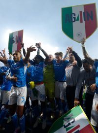 Neapolští fotbalisté se po čtvrté stali mistry italské ligy