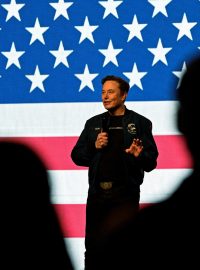 Elon Musk pořádá shromáždění na podporu konzervativního kandidáta na soudce Nejvyššího soudu státu, které se koná 1. dubna v Green Bay ve Wisconsinu, USA 30. března 2025