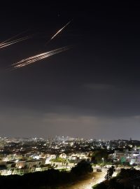 Íránské střely vypuštěné na Izrael