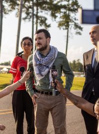 Ve Spojených státech propustili z imigrační vazby Mahmúda Chalíla